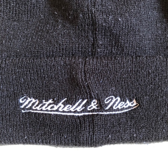 We the North Raptors Toque with Pom - Picture 2 of 2